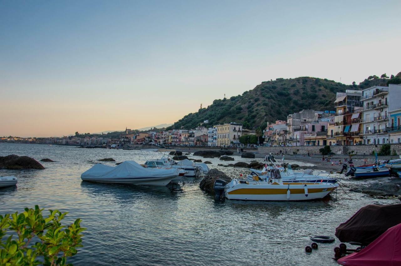 Maretna Lägenhet Giardini Naxos Exteriör bild
